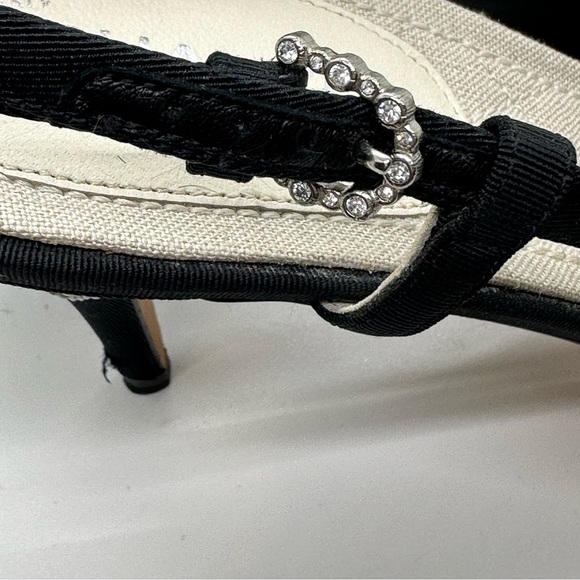 SOLD-CHANEL Crystal Bow pumps G30561 Size 9. - Picture 9 of 14